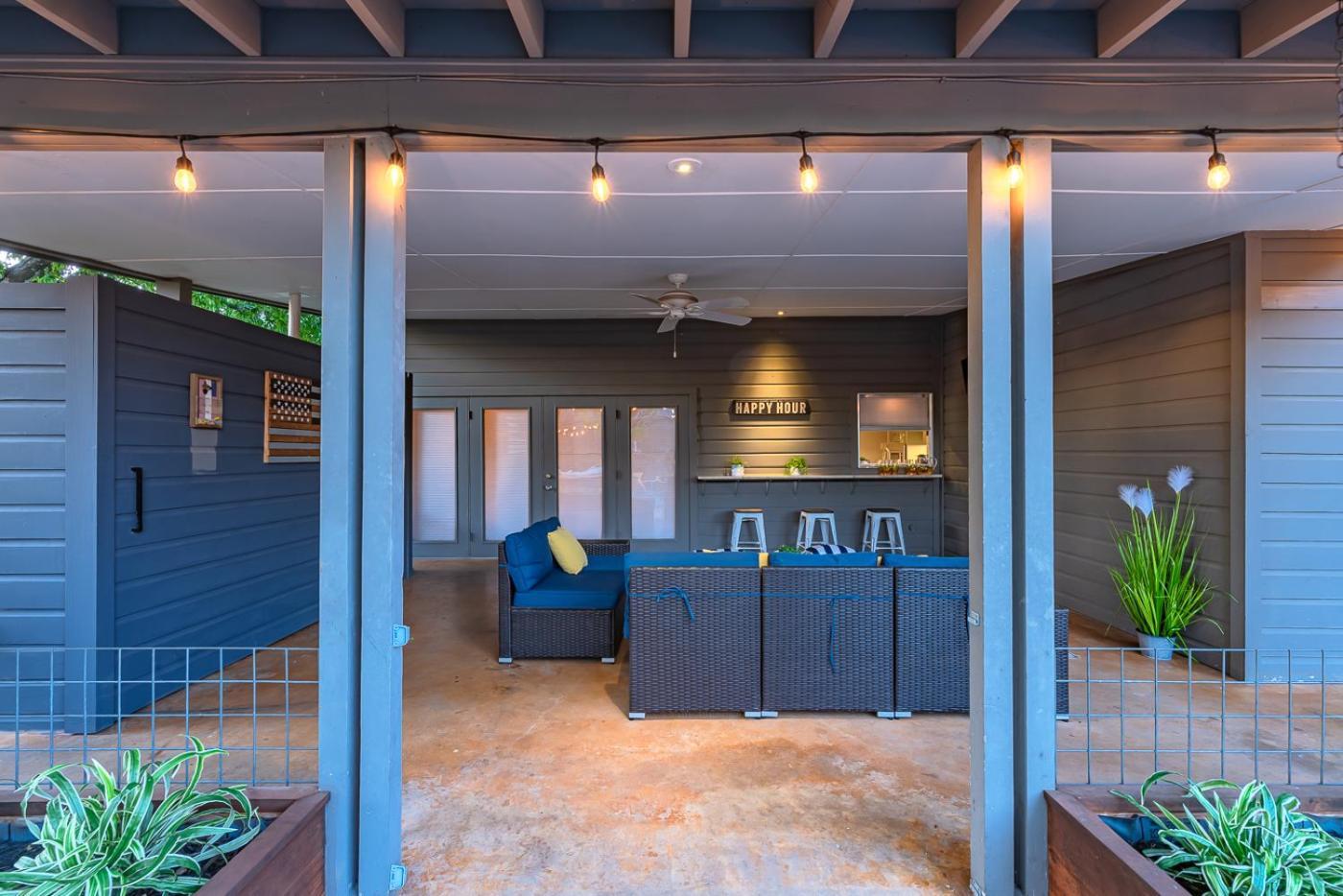 Serene Pool & Firepit In Stunning Home By Airport San Antonio Eksteriør billede