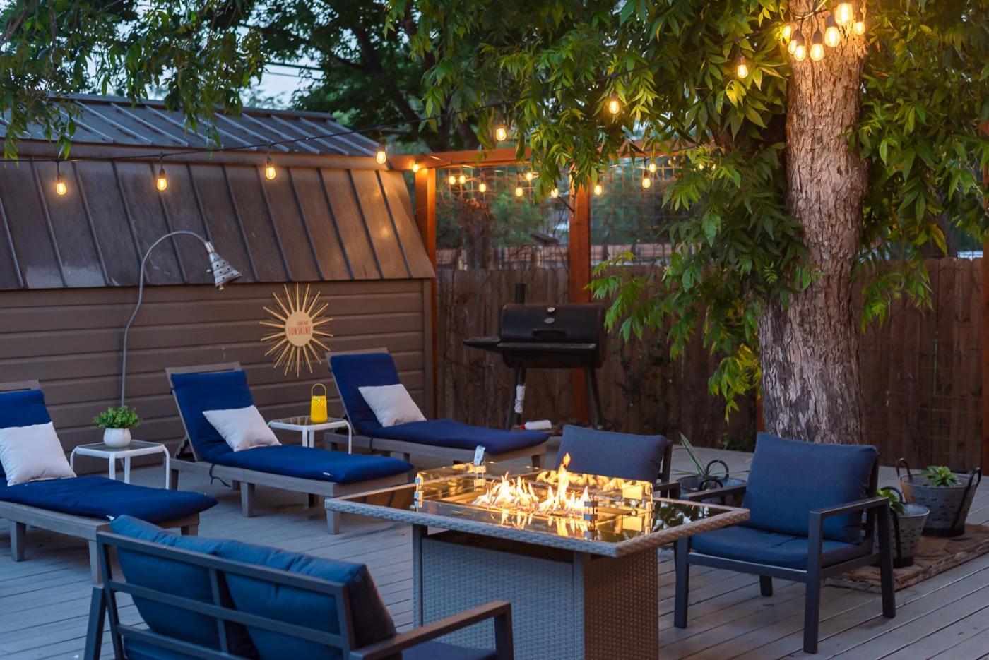 Serene Pool & Firepit In Stunning Home By Airport San Antonio Eksteriør billede