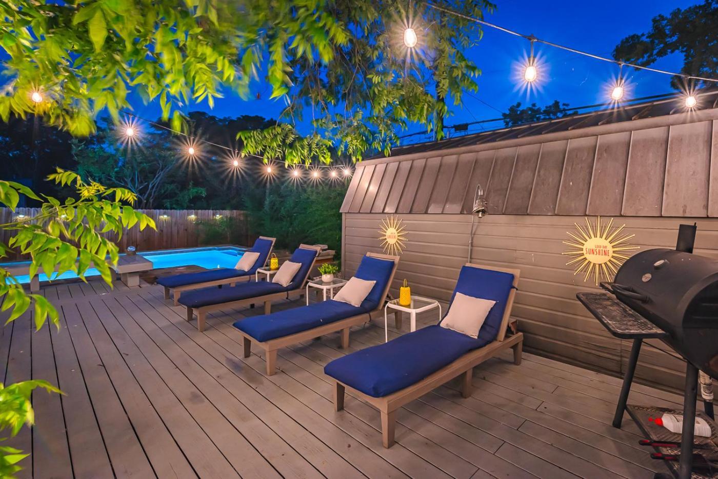 Serene Pool & Firepit In Stunning Home By Airport San Antonio Eksteriør billede